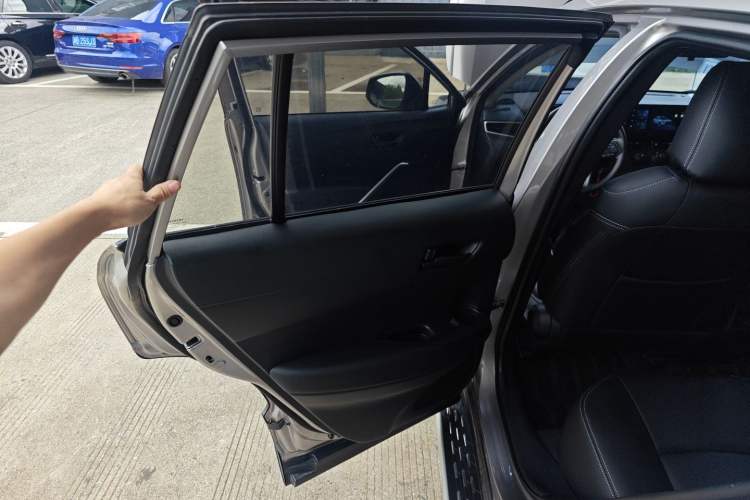 Used Toyota Corolla Cross 2024 2.0L Pioneer Edition