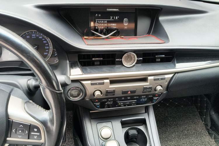 Used Lexus ES 2015 200 Elite Edition Audio And AC Panel
