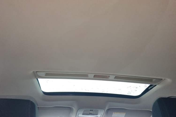 Used MG 6 2017 20T Automatic Elite Smart Connect Version China V Standard Headliner