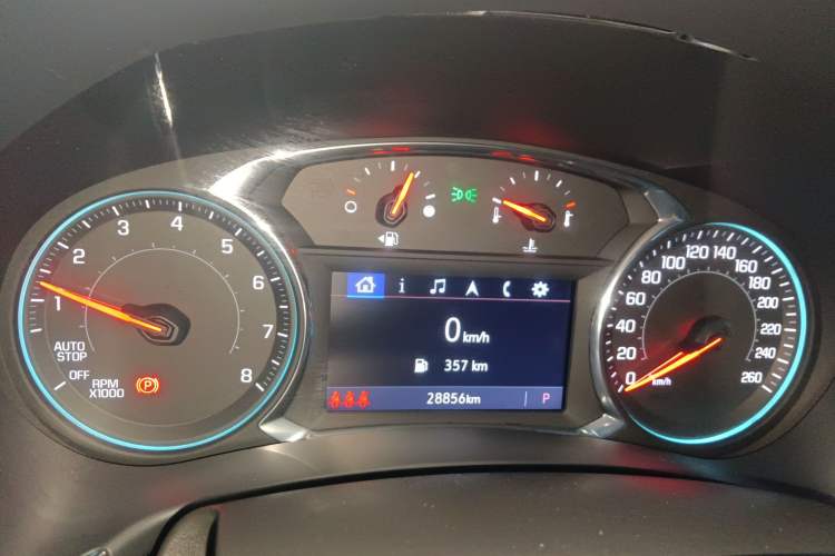 Used Chevrolet Equinox 2022 Light Hybrid 550T RS All-Wheel-Drive Smart Boundary Edition Instrument Cluster