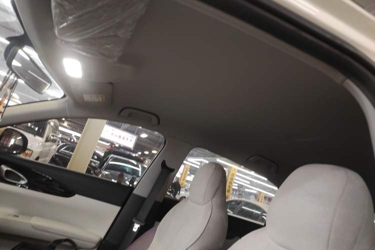 Used Geely Galaxy Geome 2025 310km Youth Edition Headliner