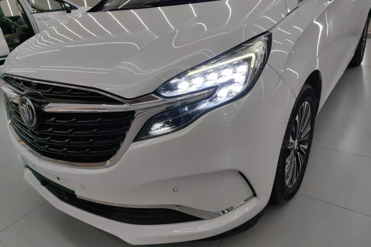 Used Buick GL8 2021 ES Landtrek 653T Luxury Model