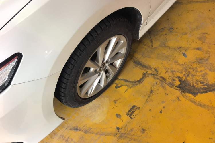 Used Toyota Camry 2021 Dual-Motor 2.5 HGVP Leading Edition Left Front Wheel Hub