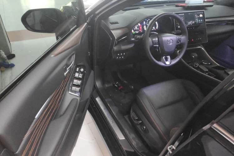 Used Toyota Avalon 2024 Dual-Motor 2.0L Premium Edition