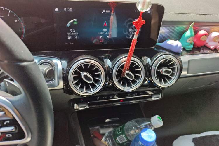 Used Mercedes-Benz GLB 2020 Updated GLB 200 Dynamic Edition Audio And AC Panel