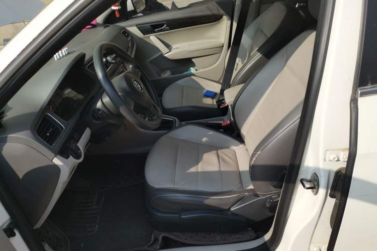 Used Volkswagen Gran Lavida 2013 1.6L Automatic Comfort Model