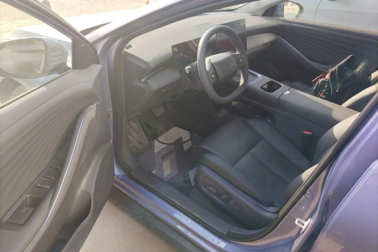 Used Nissan N6 2026 Model 180 Max Driver Seat