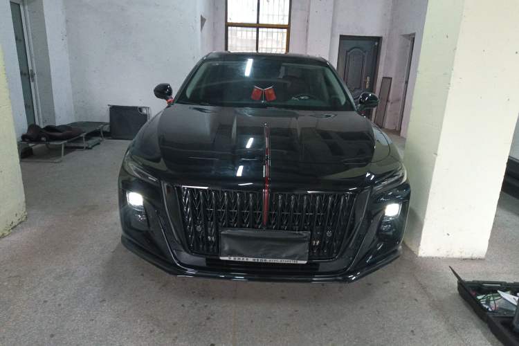 Used Hongqi H5 2025 1.5T DCT Xuan Ying Edition Front
