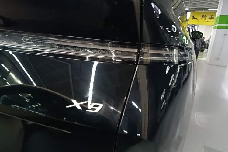 Used XPeng X9 2024 702 Ultra-Long Range Pro