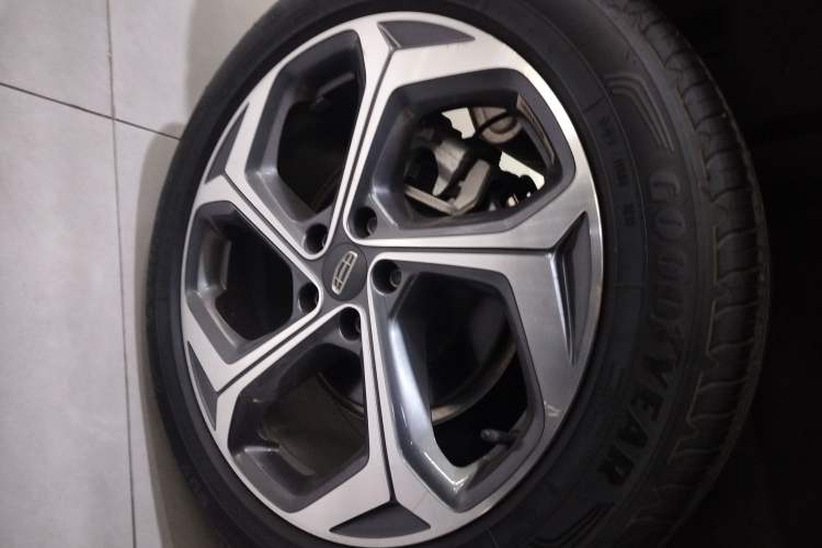 Used Geely Auto Monjaro L 2024 2.0TD High-Power Automatic Two-Wheel Drive Yunqi Version