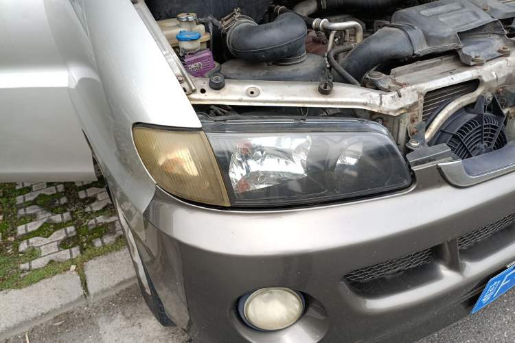 Used JAC Group Refine 2011 2.8T Shuttle Diesel Standard Version HFC4DA1-2B1
