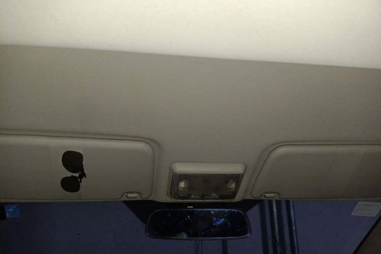 Used Dongfeng Fengon 370 2016 1.5L Manual Luxury 7-Seater Headliner