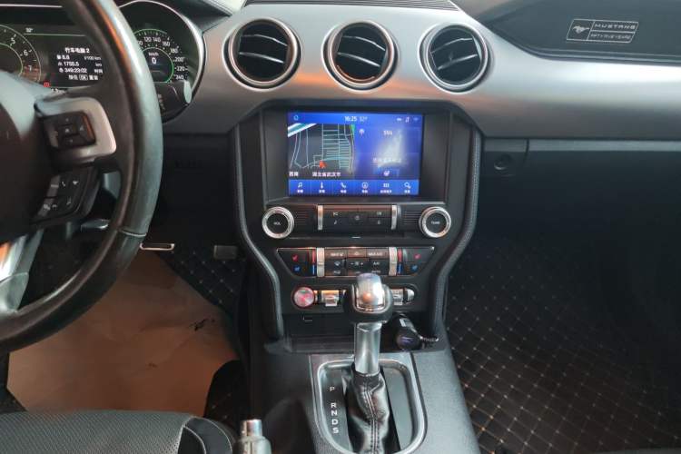 Used Ford Mustang 2019 2.3L EcoBoost
