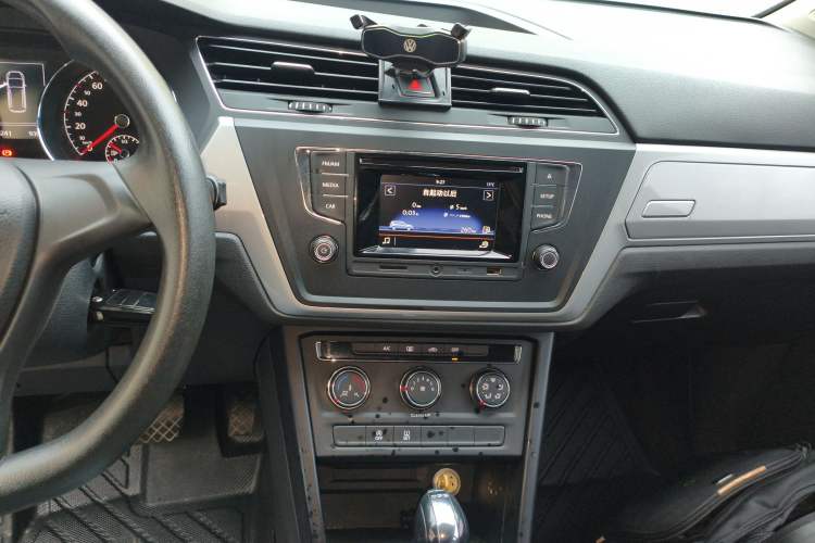 Used Volkswagen Touran 2018 Volkswagen Touran L 280TSI DSG Style Edition 7 Seats China V Emission Standard Audio And AC Panel