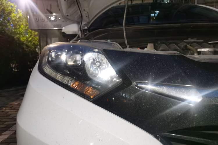 Used Honda Vezel 2018 1.5L CVT 2WD Technology Elite Model Right Front Headlight