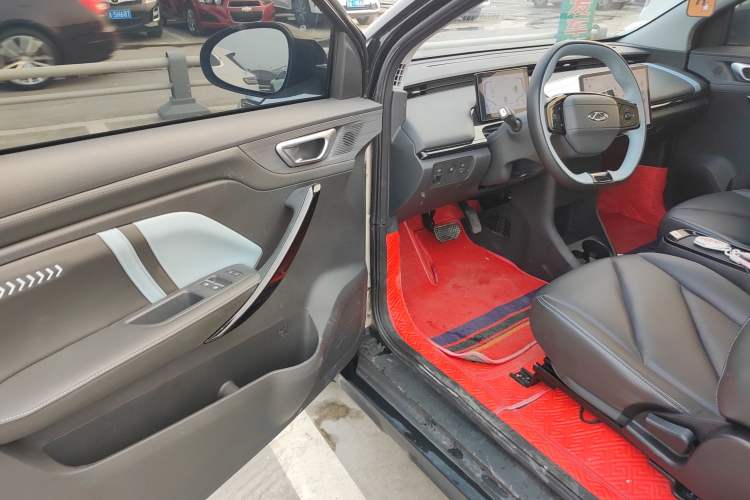 Used Chery New Energy Boundless Pro 2022 301km "Divine Beast" Version with Lithium Iron Phosphate
