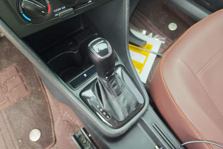 Used Skoda Rapid Spaceback 2019 1.5L Automatic Standard Edition