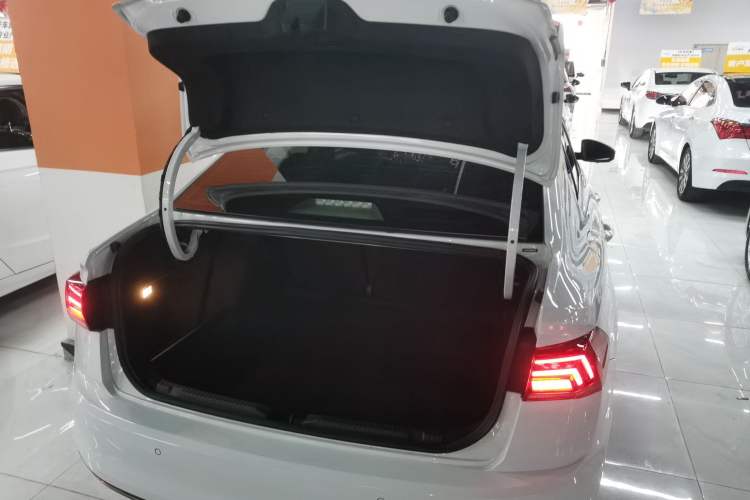 Used Volkswagen Bora 2021 1.5L Automatic Fashionable Smart Connectivity Version