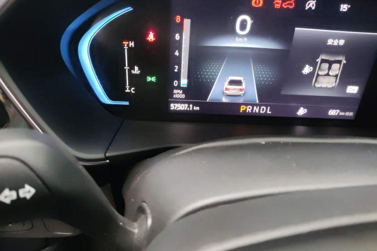 Used Ford Focus 2021 Hatchback EcoBoost 180 Automatic Titanium Edition Odometer Close Up