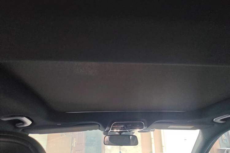 Used Mercedes-Benz C-Class New Energy 2025 C 350 eL Headliner