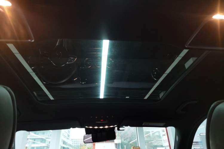 Used Mercedes-Benz GLC 2021 GLC 300 L 4MATIC Dynamic Model Headliner