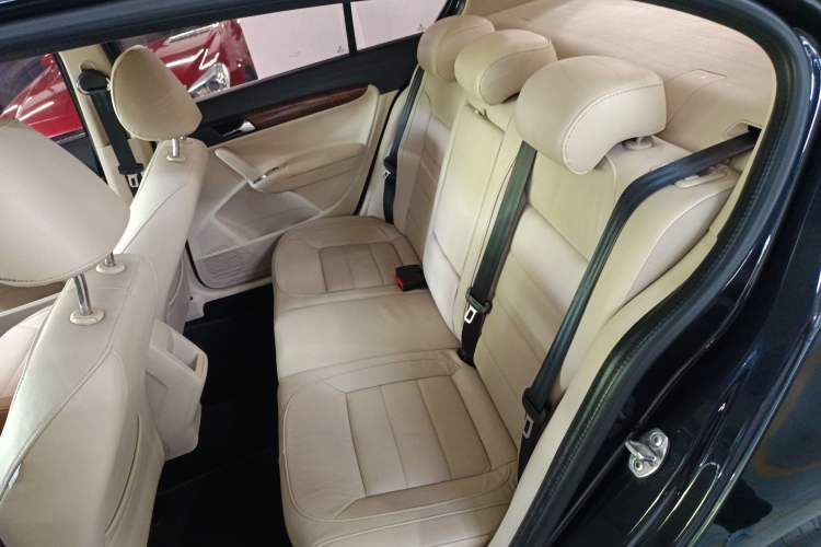 Used Volkswagen Lavida 2013 Restyled Classic 1.6L Automatic Comfort Edition