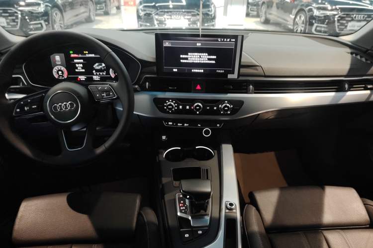 Used Audi A4L 2024 40 TFSI Fashion Dynamic Model