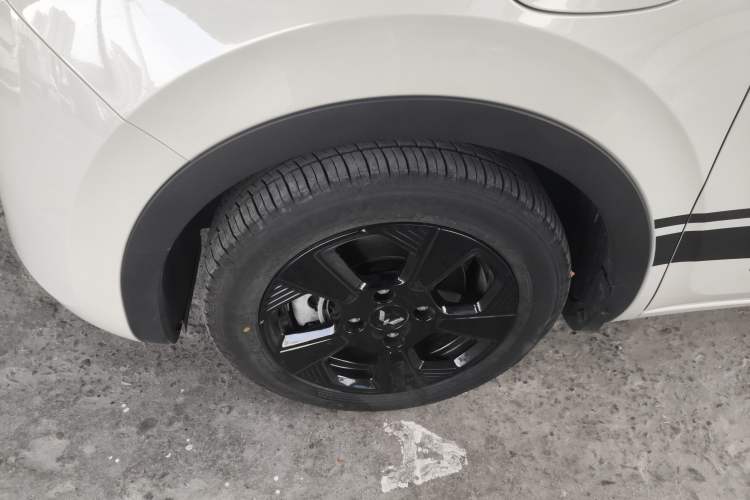 Used Wuling Bingo 2023 410 km Lingxi Deluxe Edition
