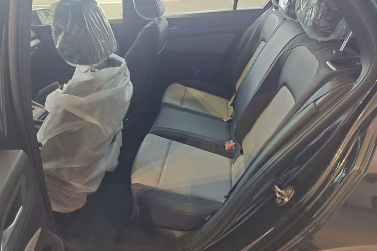 Used Volkswagen Golf 2025 Facelifted II 300TSI R-Line