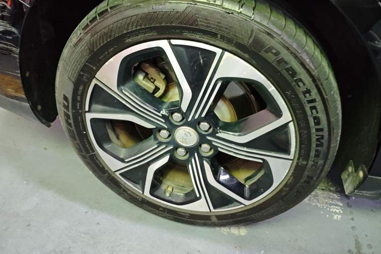 Used Hongqi E-QM5 2023 Base Travel Edition