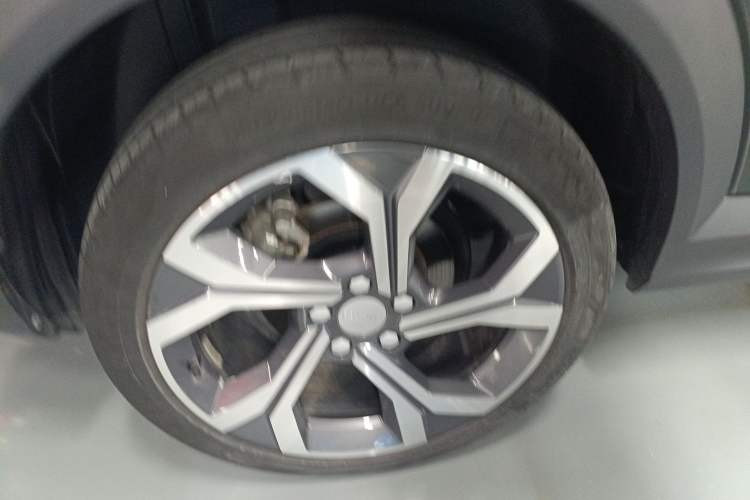 Used Lynk & Co 06 2023 Remix 1.5T Hero Right Rear Wheel Hub