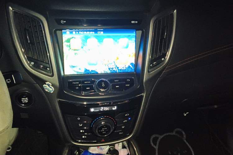 Used Changan CS75 2017 Shangkui Edition 1.5T Automatic Fengxiang Model