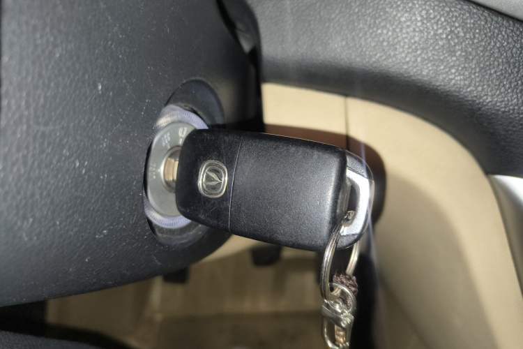 Used CHANGAN Eado 2015 1.6L Manual Luxury Model China IV Standard Vehicle Key