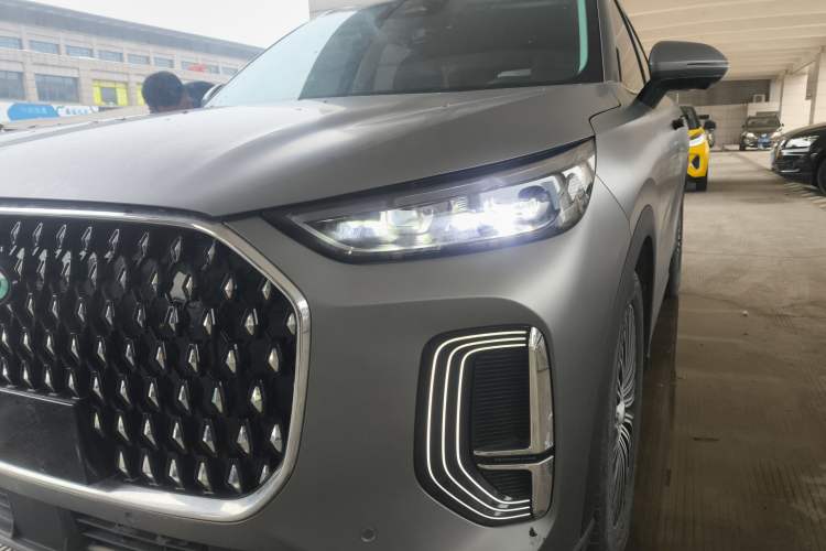 Used Chery Tiggo 8 L 2024 2.0T Two-Wheel Drive Prestige Version 5 Seats