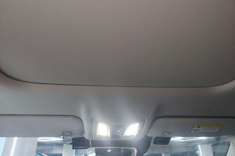 Used Dongfeng Aeolus Huge 2022 Mach Dual-Motor 1.5T MHD Dare-to-Dream Edition