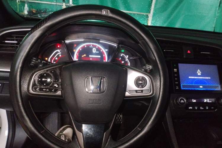 Used Honda Civic 2021 HATCHBACK 220TURBO CVT Trendy Cool Edition
