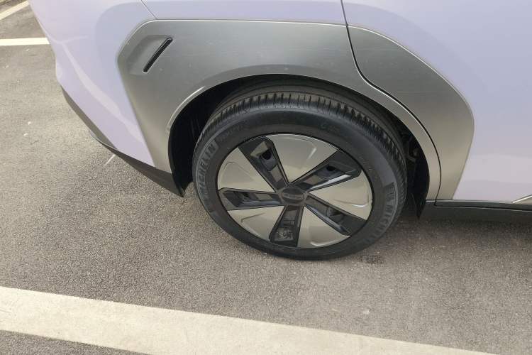 Used AION Y 2023 Younger