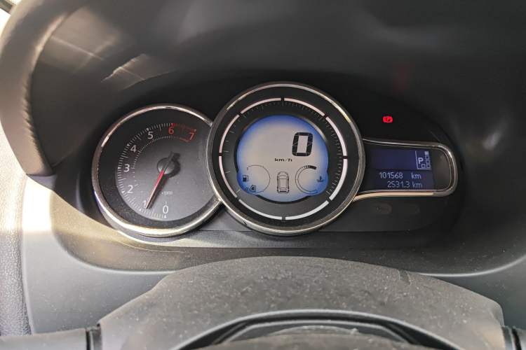 Used Renault Fluence 2013 2.0L Standard Edition
