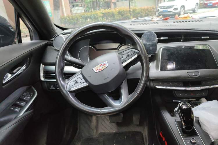 Used Cadillac XT4 2020 Revised Version 28T All-Wheel Drive Leading Edition Steering Wheel