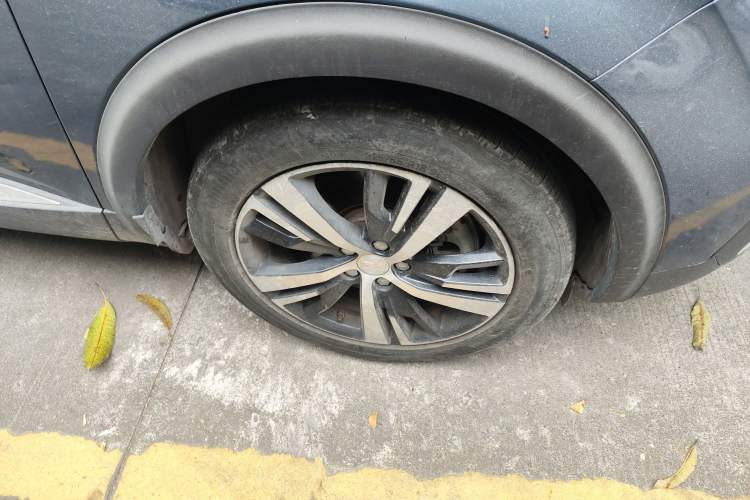 Used Peugeot 5008 2017 350THP 7-Seater Elite Edition
