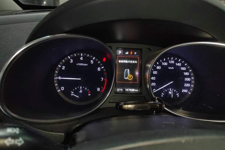 Used Hyundai Santa Fe 2017 2.0T Automatic All-Wheel Drive Smart 7-Seater Instrument Cluster