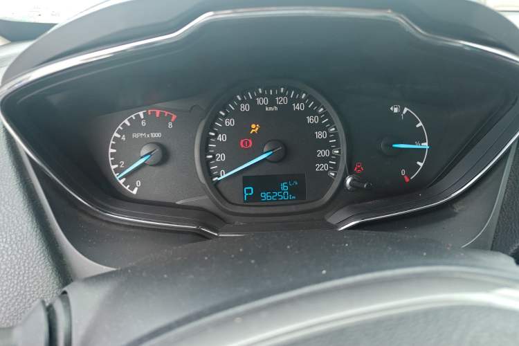 Used Ford Escort 2015 1.5L Automatic Fashion Model
