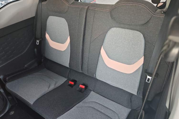 Used Chery New Energy QQ Ice Cream 2022 170km Sundae Phosphate Lithium-Ion