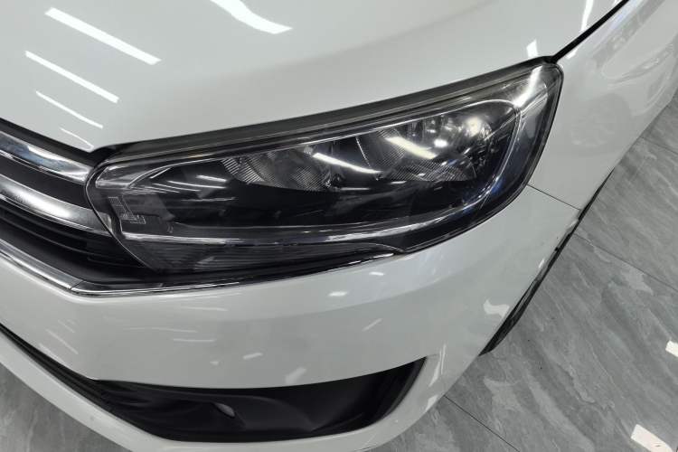 Used Citroen C4 Sega 2016 Joyful Edition 1.6L Automatic Comfort Model
