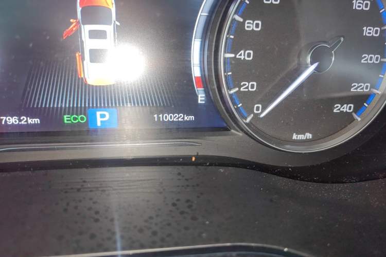 Used GAC Trumpchi M8 2018 320T Luxury Edition Odometer Close Up