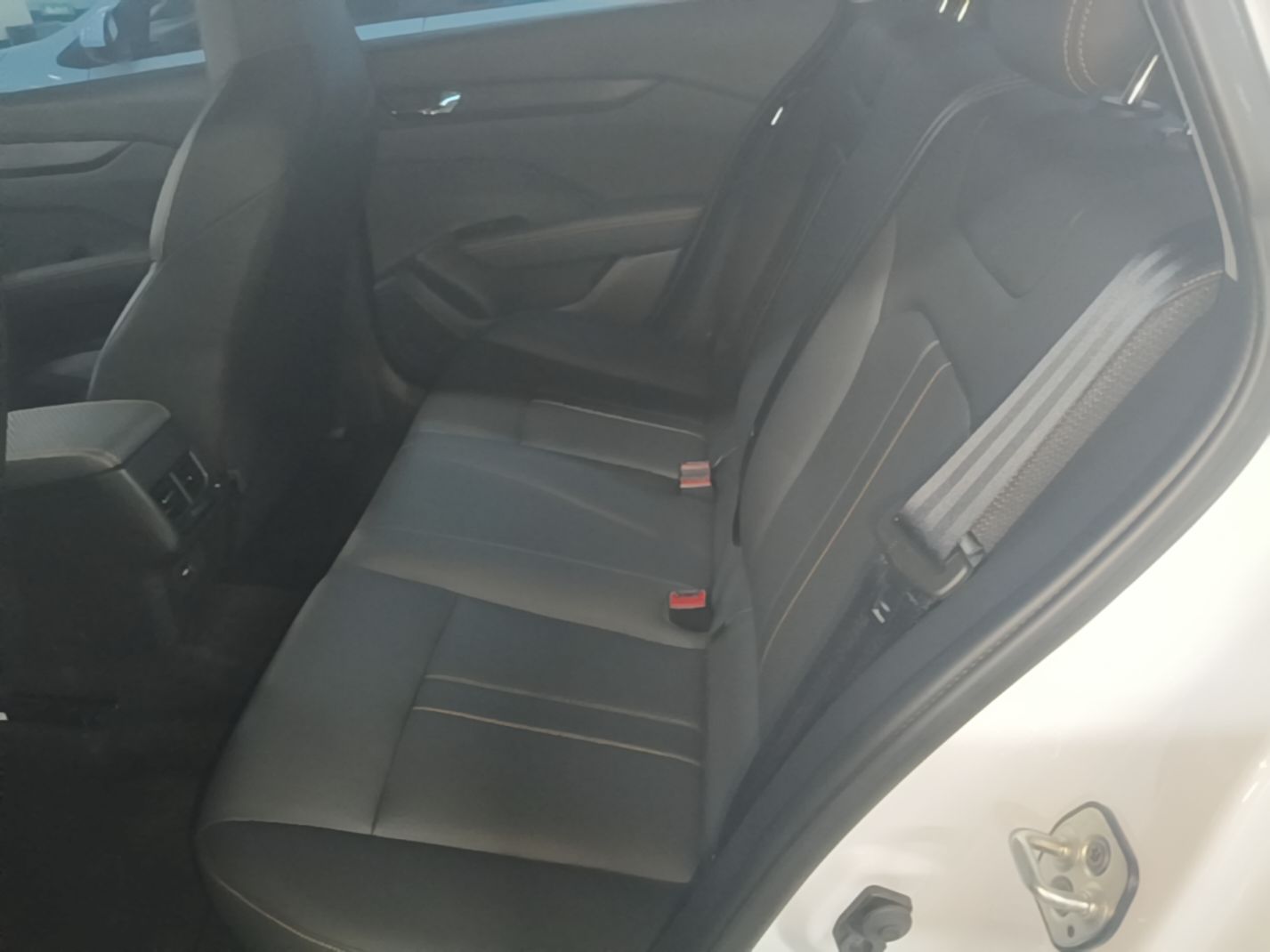 Dongfeng Aeolus Yixuan 2025 1.5L Automatic Luxury Version - Luxury — снимка 20