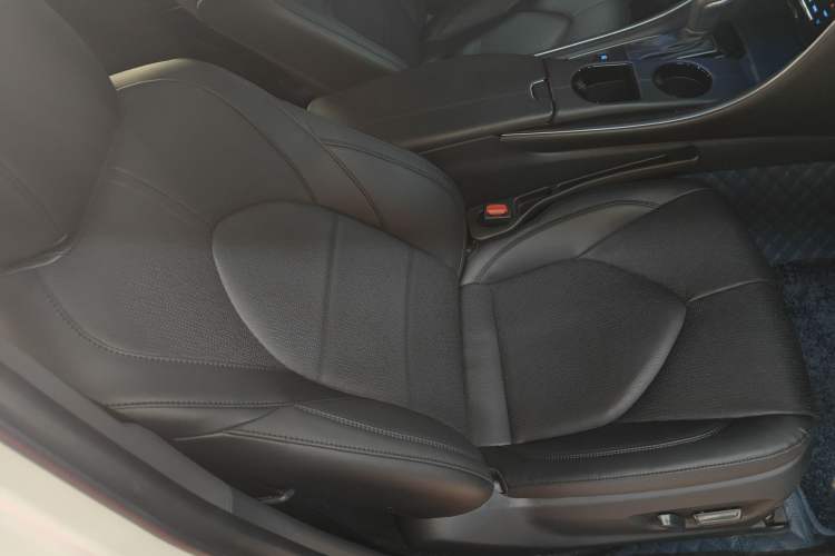 Used Toyota Avalon 2023 2.0L Luxury Edition