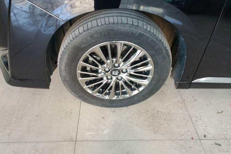 Used Toyota Vellfire 2021 Crown Dual-Engine 2.5L HV Prestige Edition
