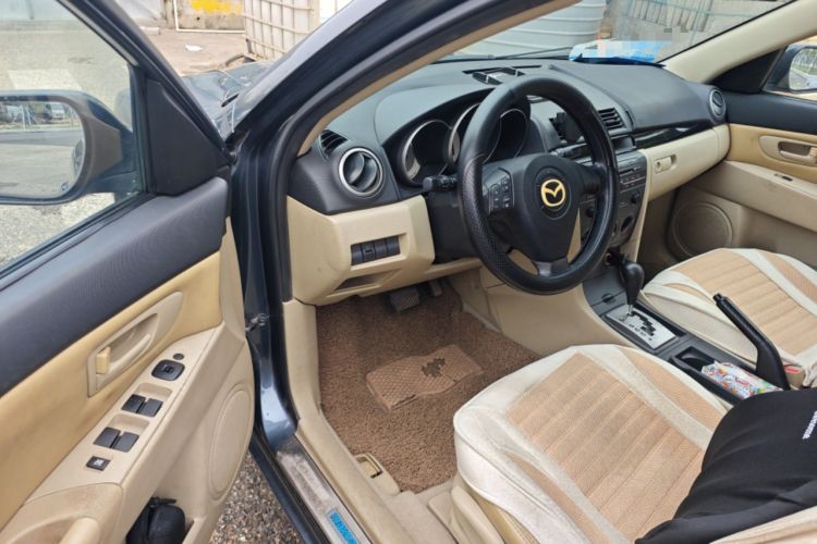 Used Mazda 3 2010 1.6L Automatic Classic Stylish Version
