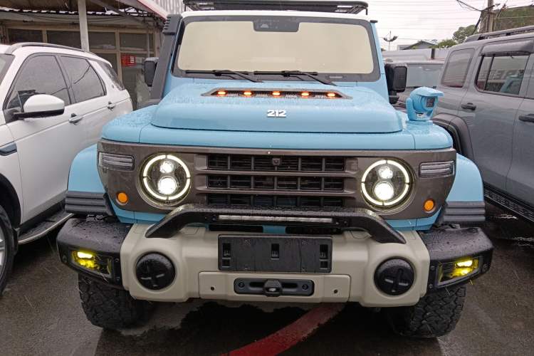 Used 212 T01 2025 2.0T Changfeng